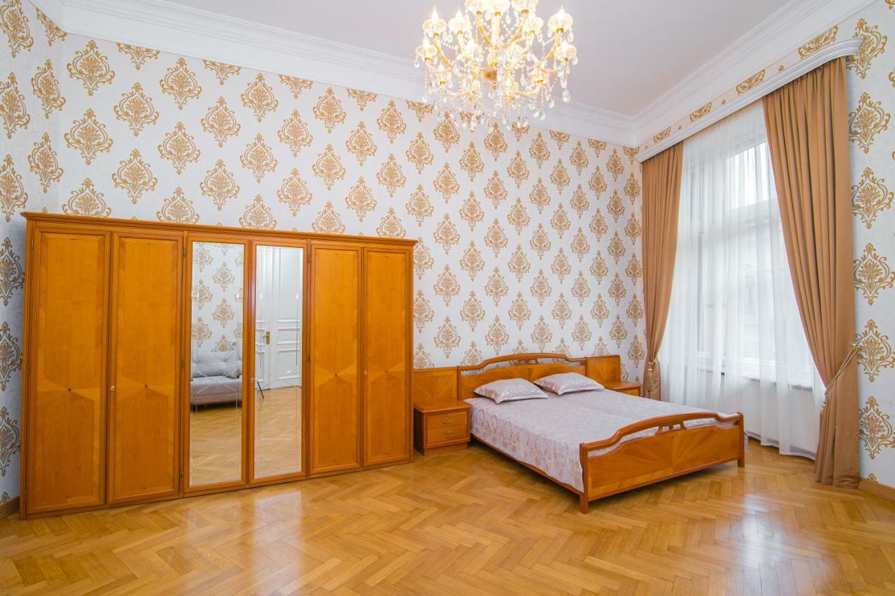 Solo Apartment In City Center Tbilisi Exterior foto