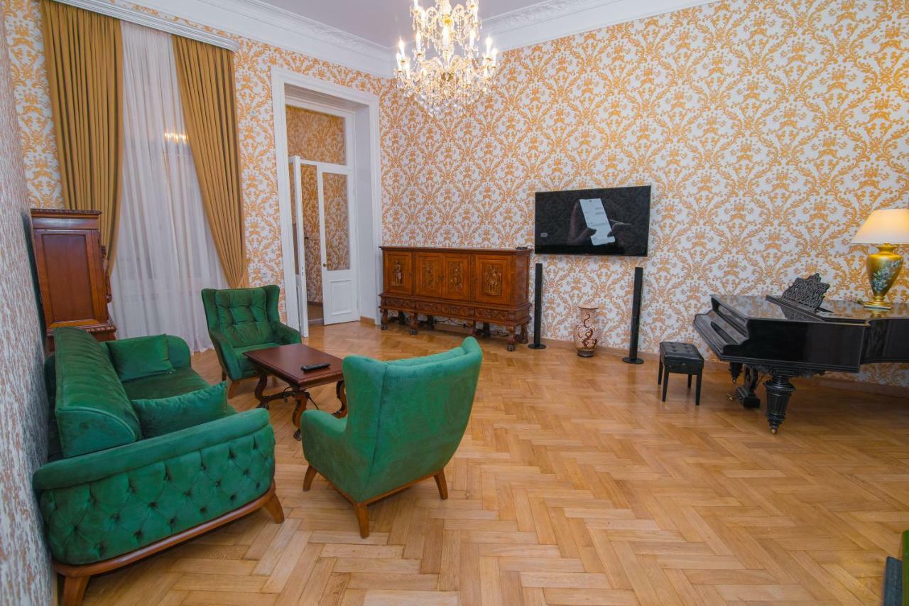Solo Apartment In City Center Tbilisi Exterior foto